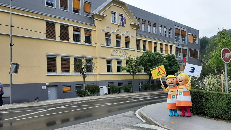 Za varne šolske poti z Anjo in Markom
