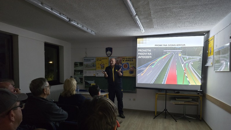 Kako po avtocesti in v krožišče - delavnica z Igorjem Mihajlikom 